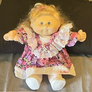 Cabbage Patch Kids 10th Anniversary Ed. Blonde Hair Floral Dress 31960 Hasbro